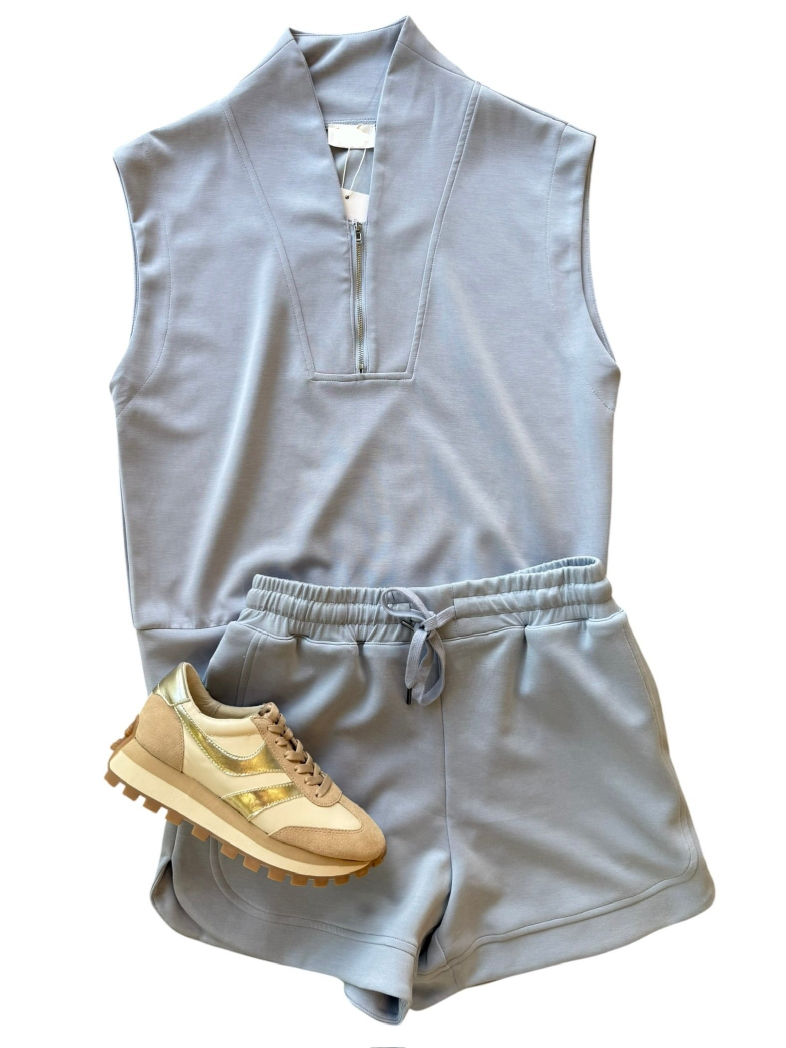 Amoura Short Baby Blue