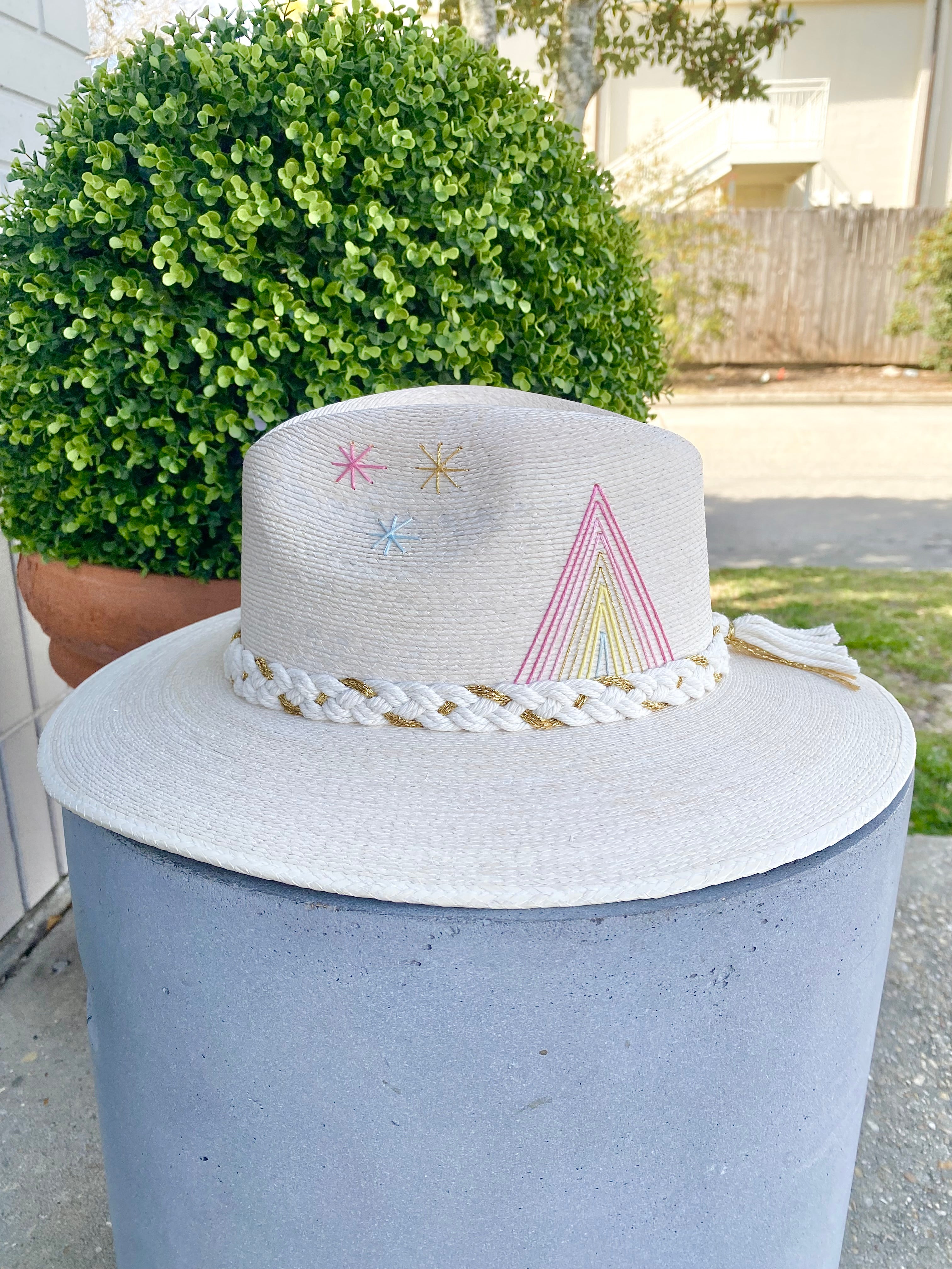 Palm Hat - Triangle Burst