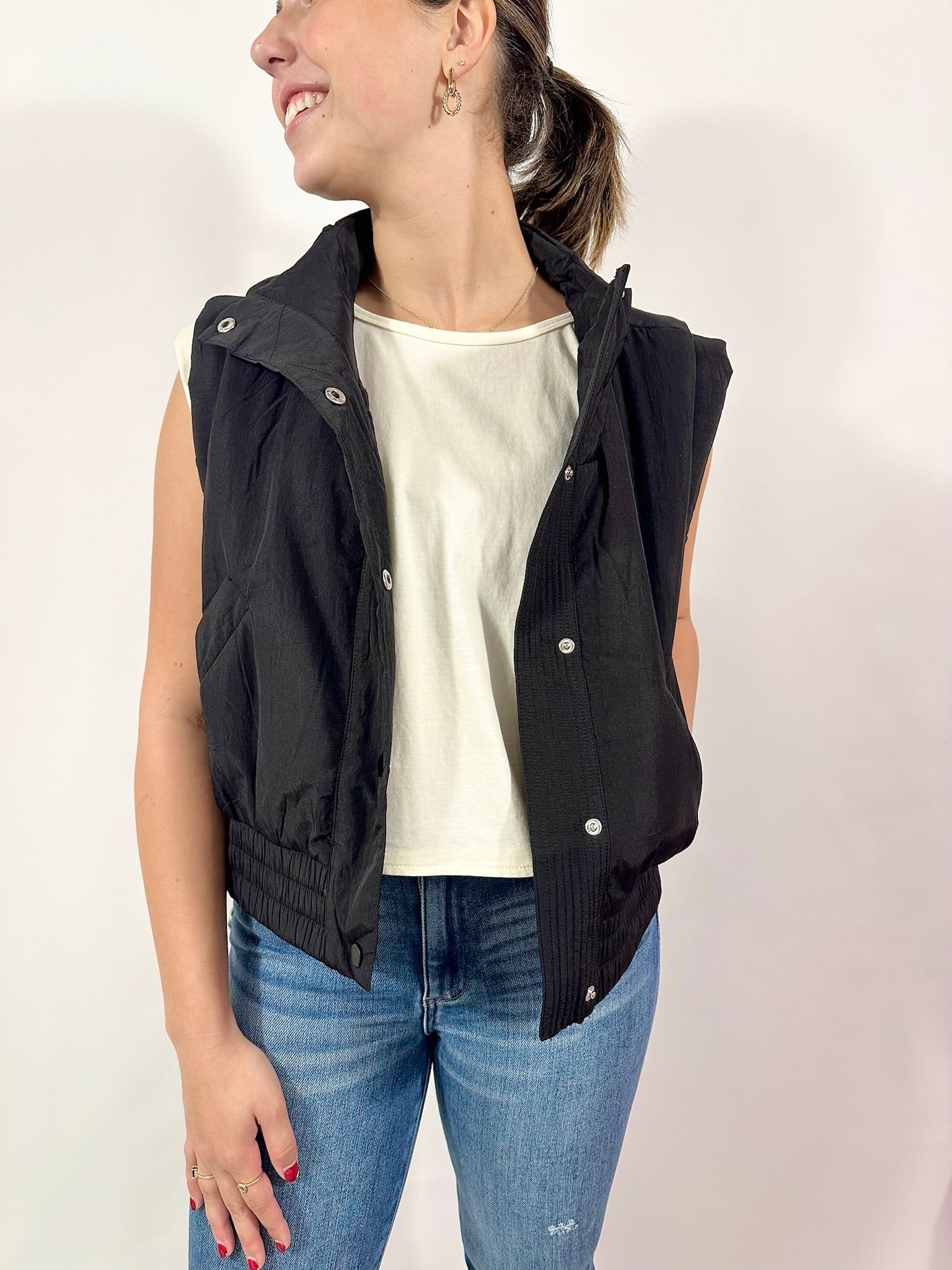 James Vest Black