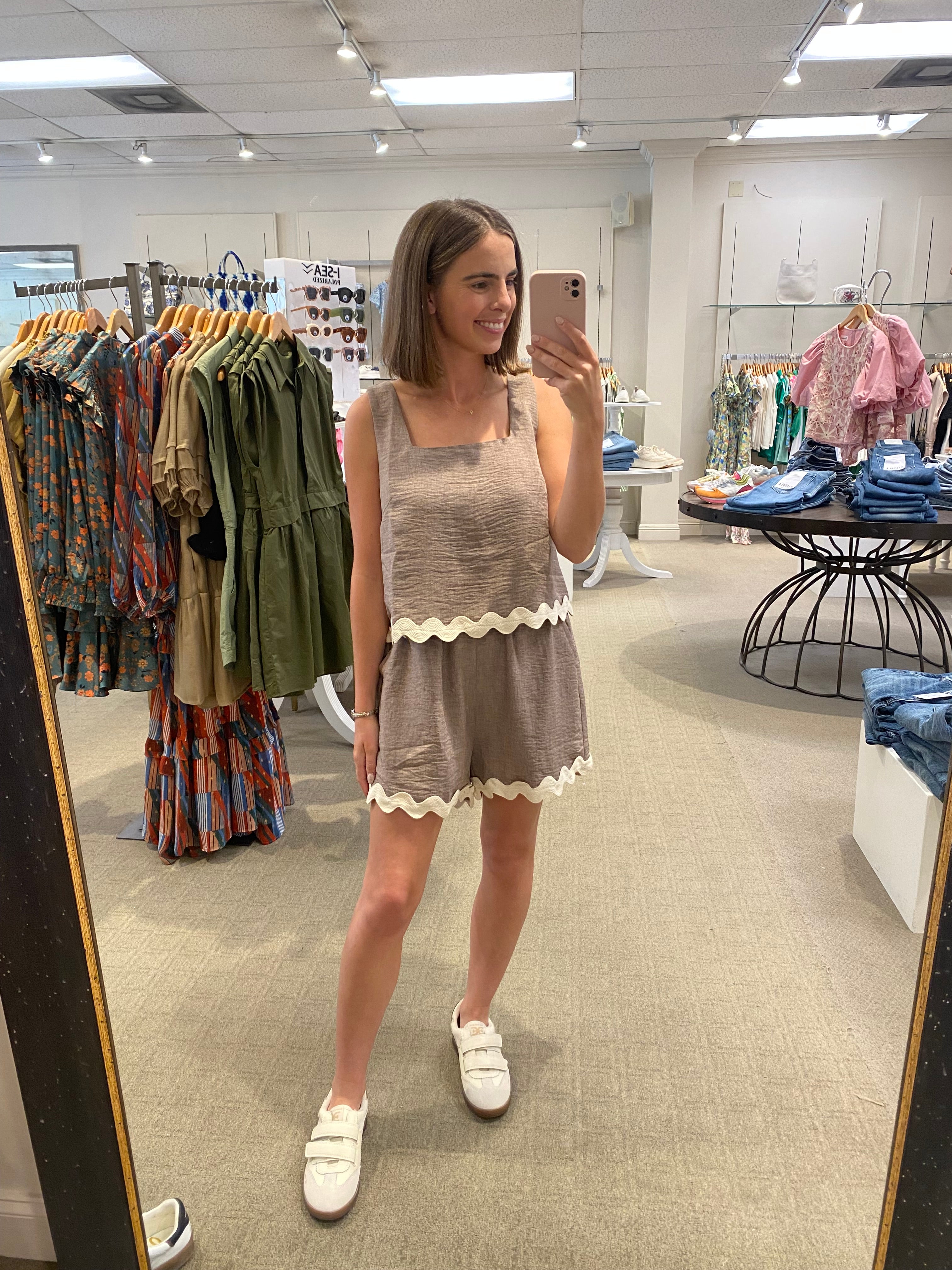 Scallop Short