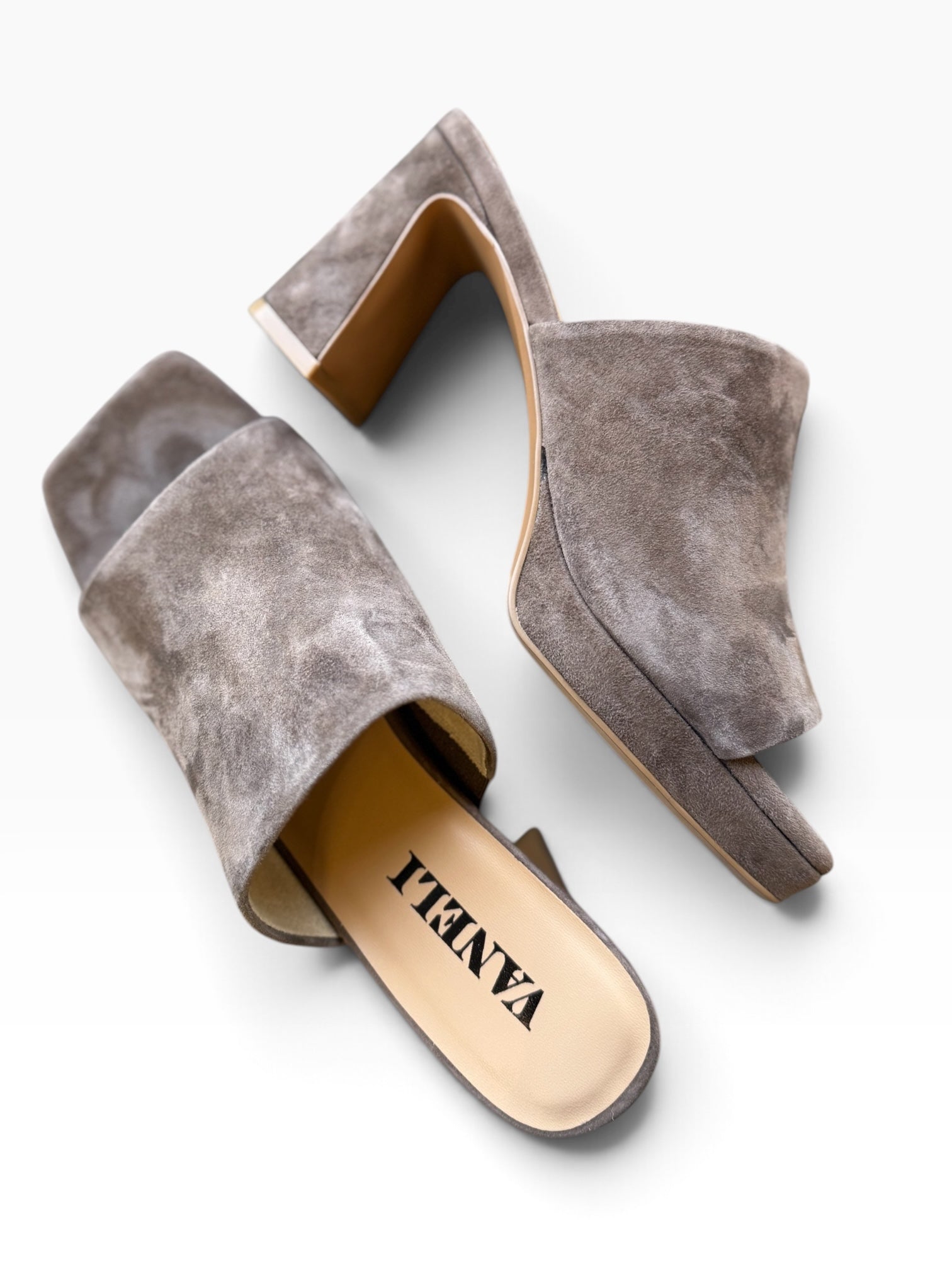 Mule W/ Heel Brunette Suede