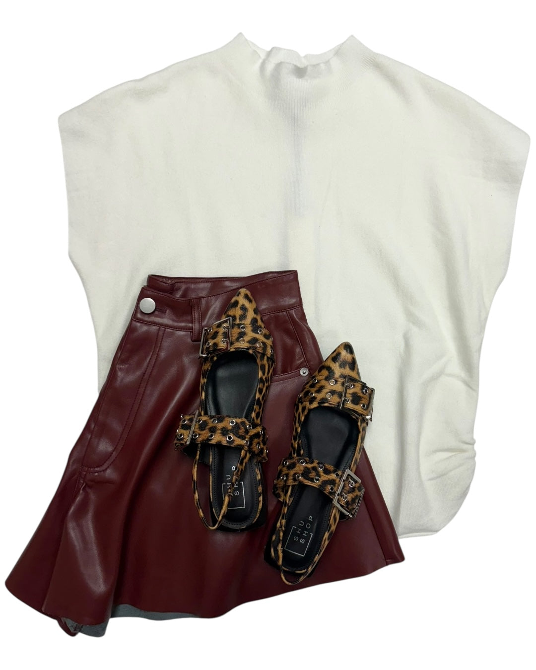 Victoria Leather Shorts Scarlet