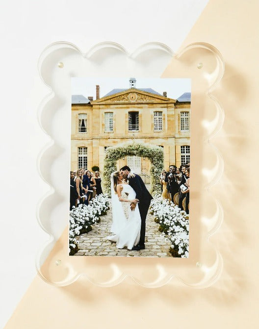 Clear Scallop Picture Frame