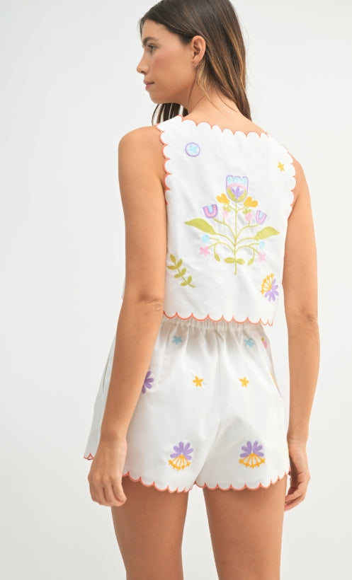 Embroidered Scallop Set Off White