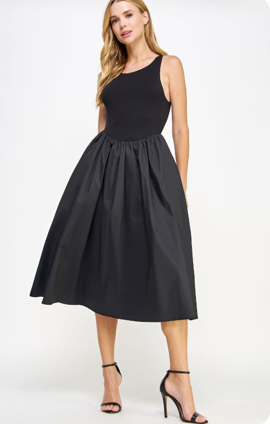 Contrast Poplin Knit Maxi Dress