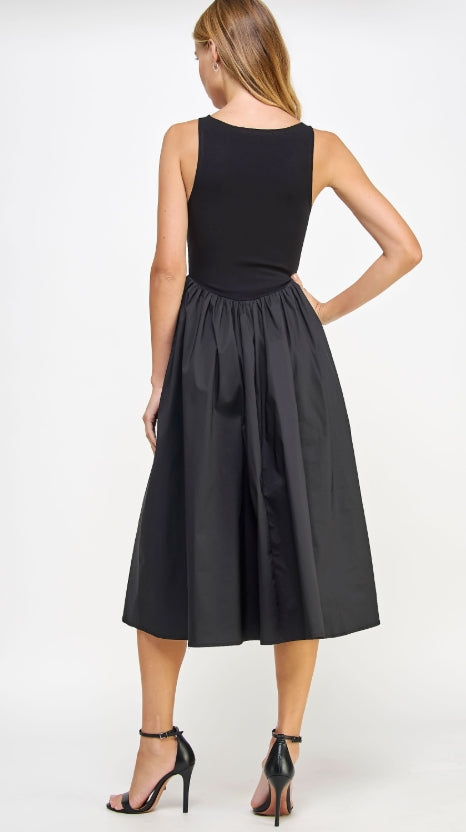 Contrast Poplin Knit Maxi Dress