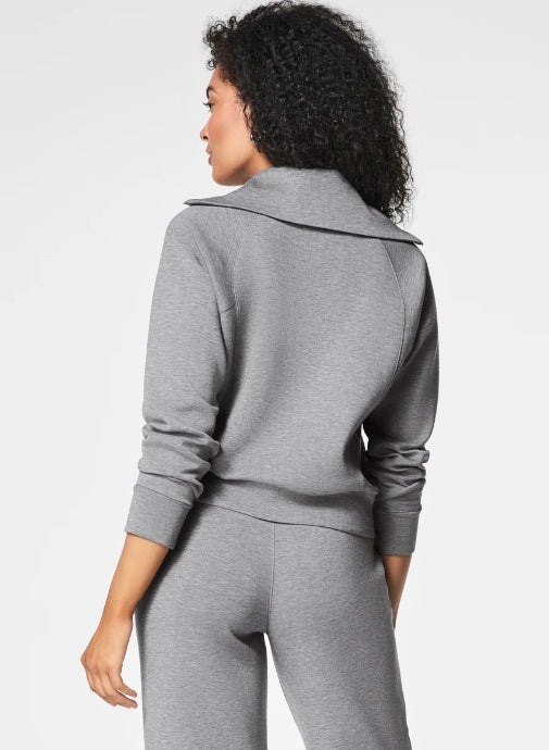 Airessentials Half Zip Grey