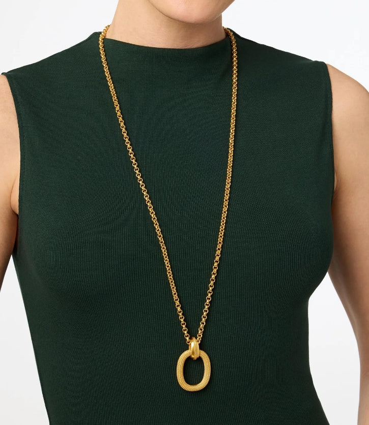 Cheval Pendant Necklace