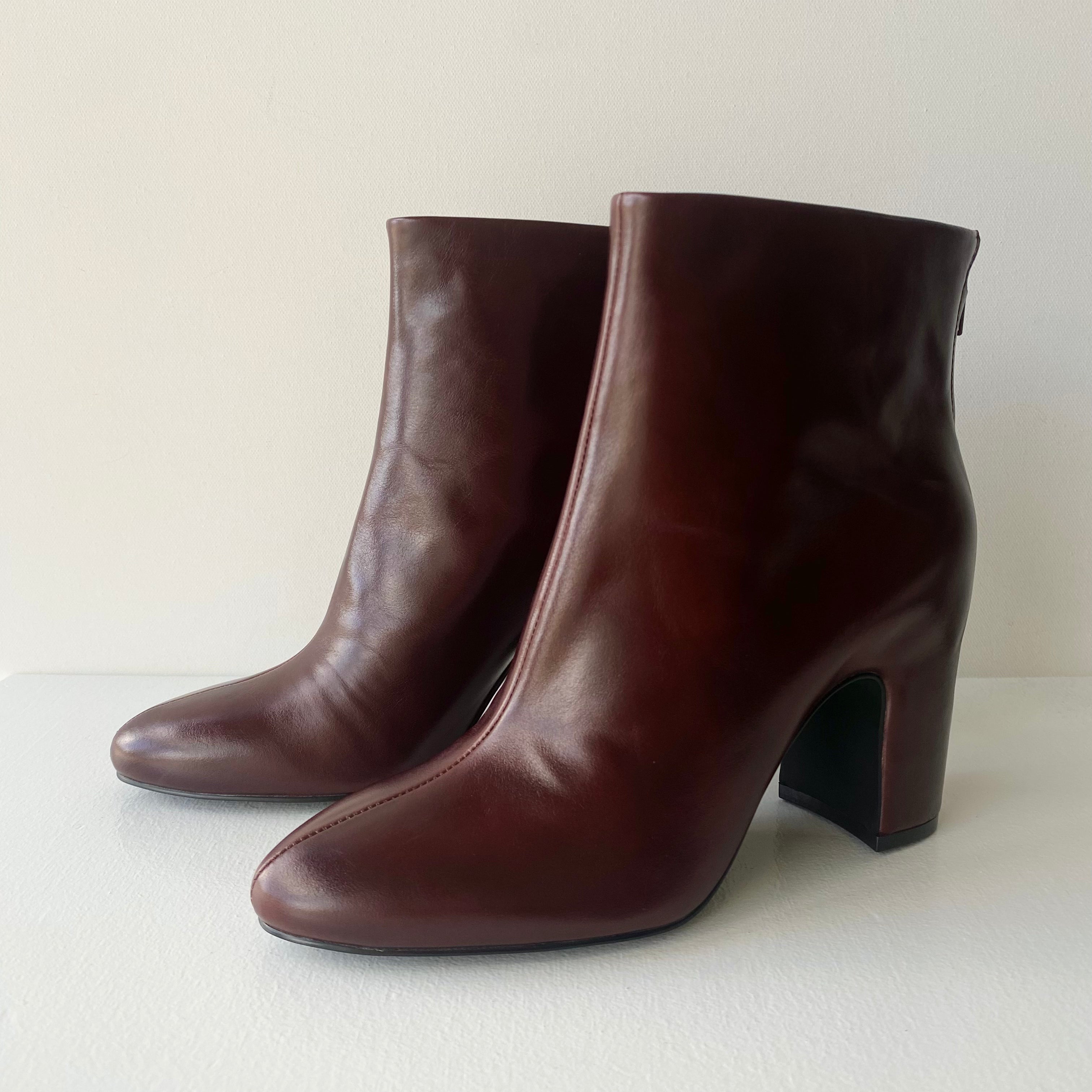 Noel Bootie Saddle